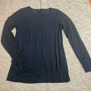 Medium long sleeve black Agnes and Dora shirt